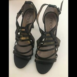 Moda Spana 3.5” High Heel Shoes NWOT size 8.5